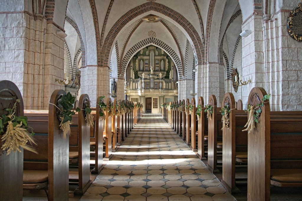 Kirche, Religion, evangelisch, Kirchenorgel, Kirchenbänke, Säulen, Stille, Gewölbe, Danksagung, Kirche, Kirche, Kirche, Kirche, Kirche